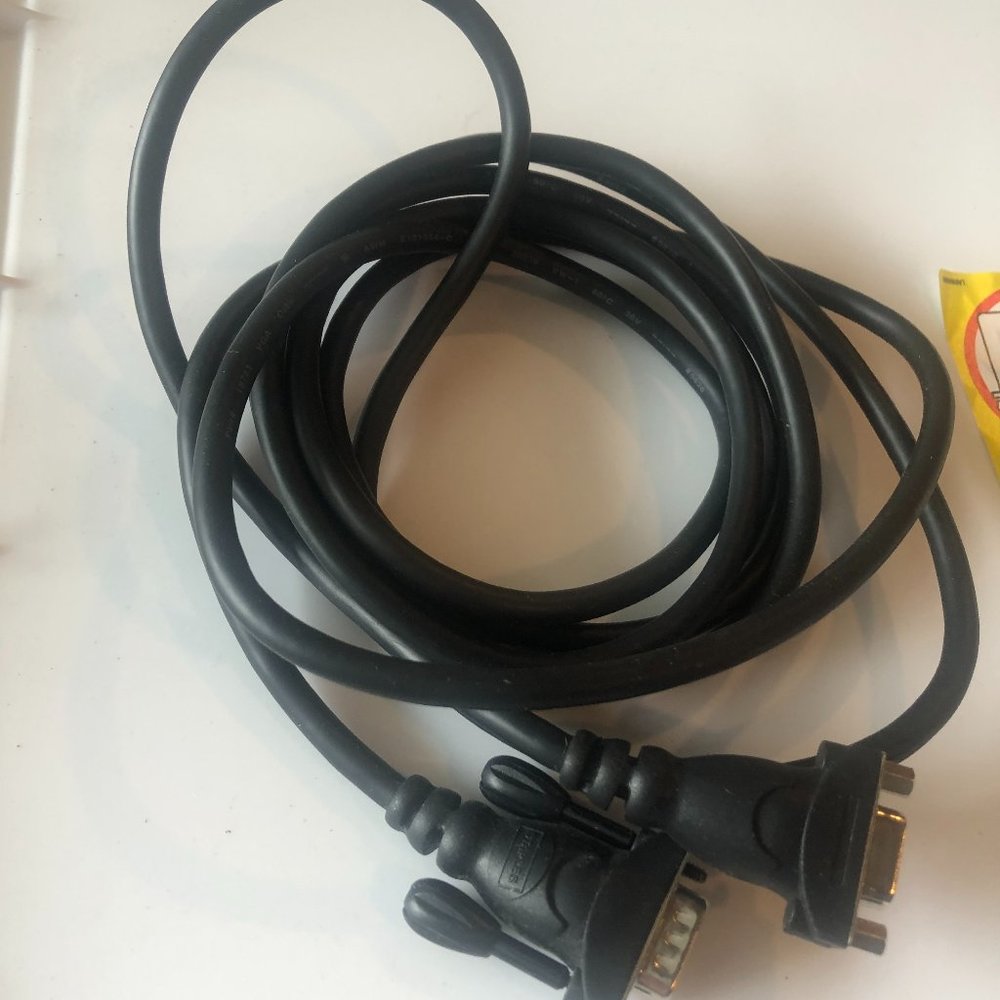 STAPLES Black Serial Cable #CBL BIN